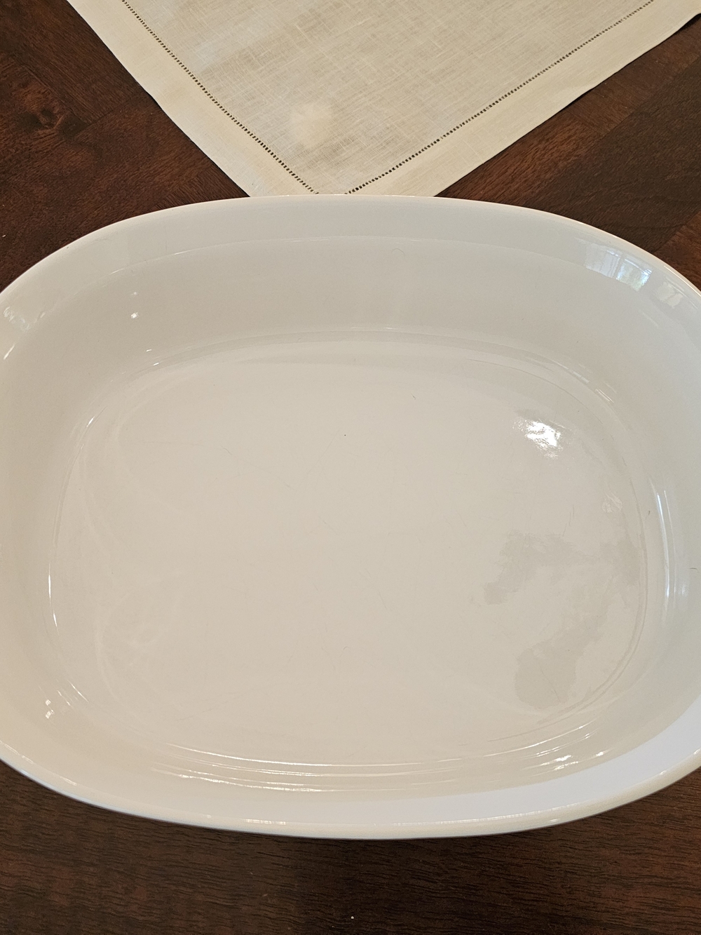 CorningWare French White 2.5 Quart Covered Casserole Oval - Picture 5 of 8